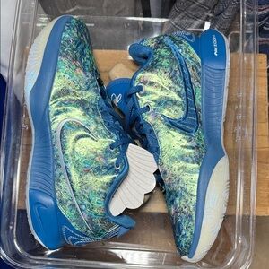 Colorful Mens Athletic Shoes size 10